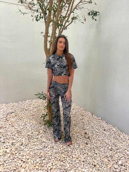 Mykonos - Cropped tee and pants Co-ord